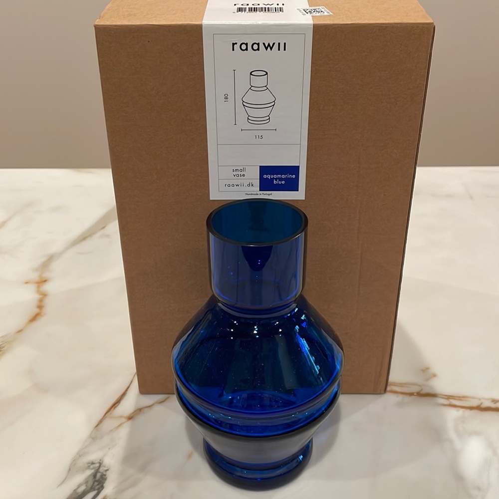 raawii small vase, aquamarine blue NWT! Beautiful color and perfect size